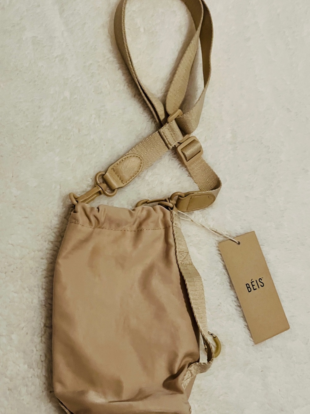 Beis Crossbody Water Bottle Sling Bag - Picture 2 of 6